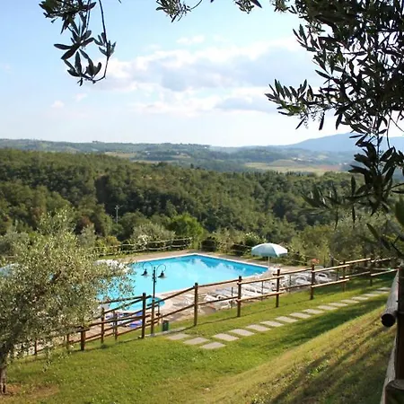 Popoltaio-schiacciato Sleeps 4 Pool T762697 Appartamento