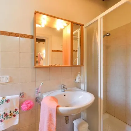 Appartamento Popoltaio-schiacciato Sleeps 4 Pool T762697 Ravigliano